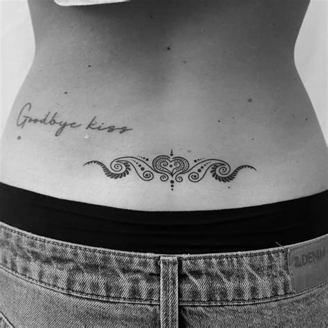 tatuajes en espalda baja para mujer|Tatuajes Espalda Baja Mujer【Ideas para inspirarte。